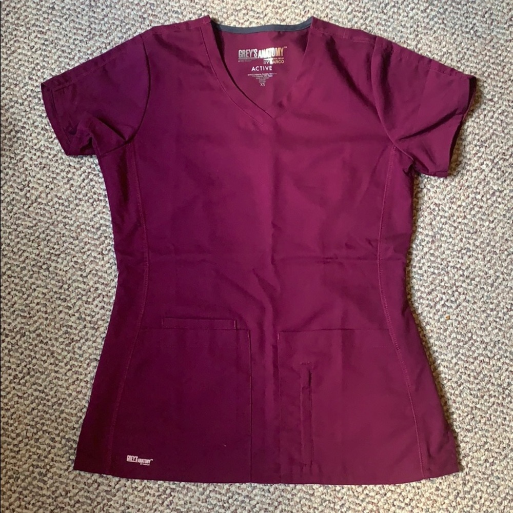 Greys anatomy active scrub top